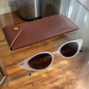 Illesteva ‘Marianne’ sunglasses